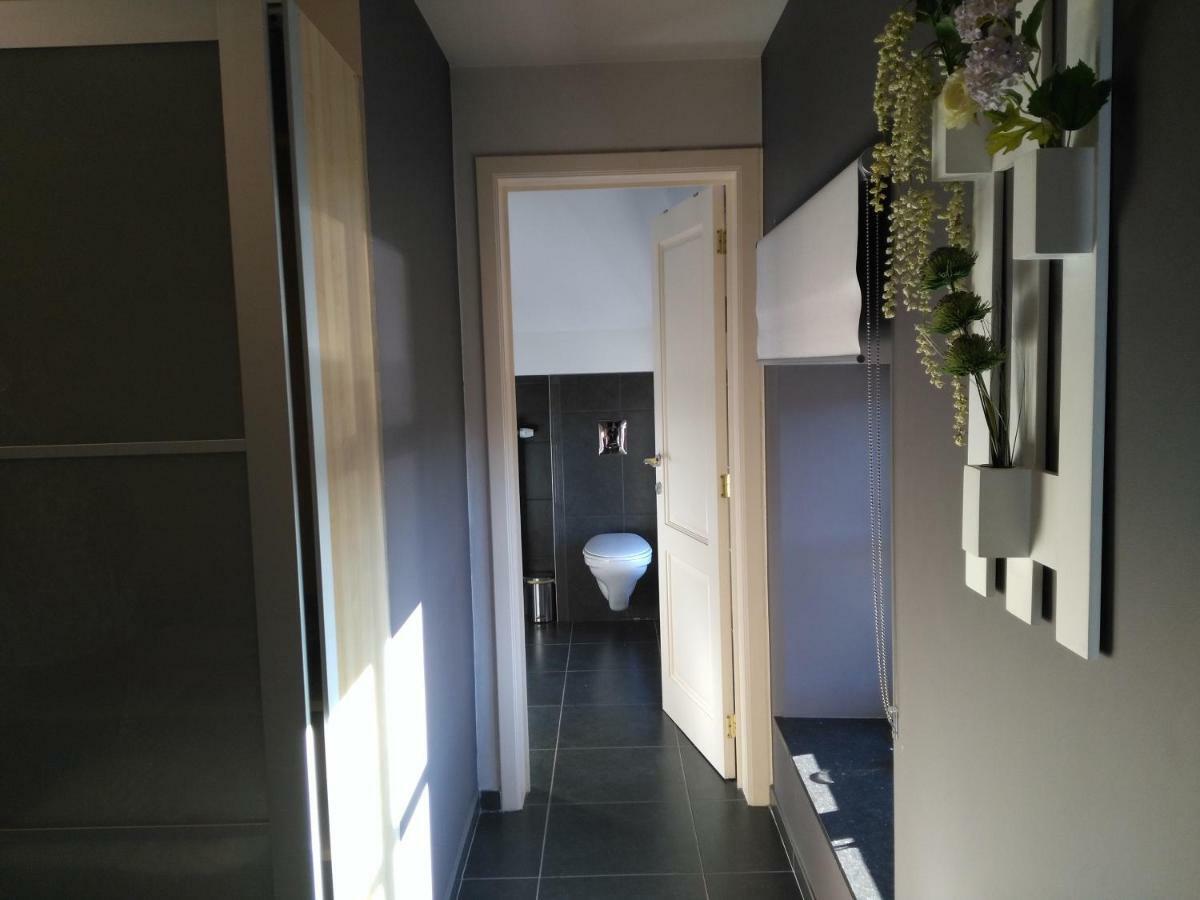 Les Sansonnets Hotel Vaux-sur-Sure ภายนอก รูปภาพ