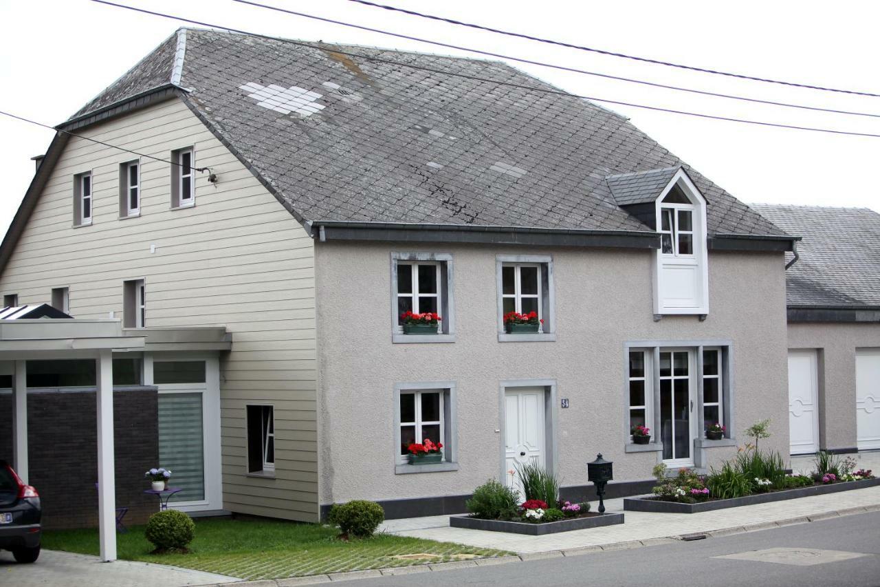 Les Sansonnets Hotel Vaux-sur-Sure ภายนอก รูปภาพ
